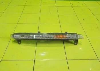 AUDI Q7 4L 3.0 TDI 07r 5D kierunkowskaz prawy przod 4L0953042 89380158