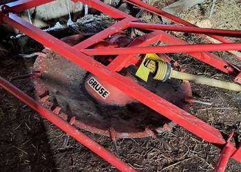 Rozbijak równarka rozgarniacz traw Gruse