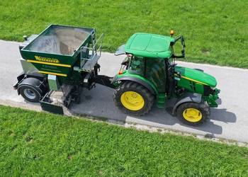 Układarka poboczy marki Kaiser, poj. 6 m³, produkcja Austria