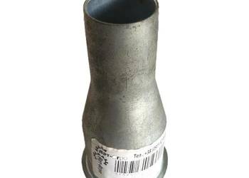 R121764 Wlew oleju JOHN DEERE