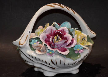 Porcelana Roceram, aranżacja kosz kwiatów do kolekcji