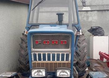 Ciągnik Ford 110km Ciągnik Ford 110km
