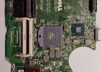 Uszkodzone płyty główne do laptopów 5 sztuk