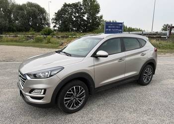 Hyundai Tucson 1.6 BENZYNA Klimatronik Nawigacja Kamera Ledy Tempomat