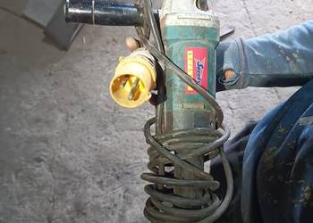 SZLIFIERKA KĄTOWA MAKITA 9015B 1050W