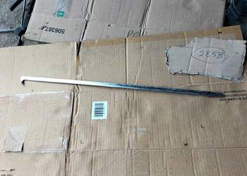 MERCEDES W123 2 LISTWA ZEWNĘTRZNA CHROM