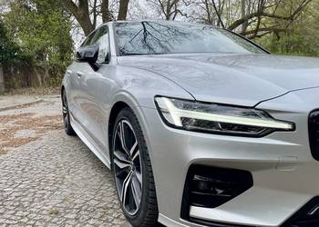 Volvo V60 B3  R-Design