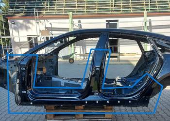 Audi A7 II 4K8 4M0 TFSI SŁUPEK LEWY BOK  PRÓG