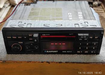 Radioodtwarzacz samochodowy Blaupunkt - uszkodzony