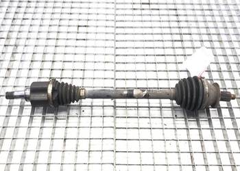 PÓŁOŚ LEWY PRZÓD SKODA FABIA III 1.0 60KM PRZEGUB