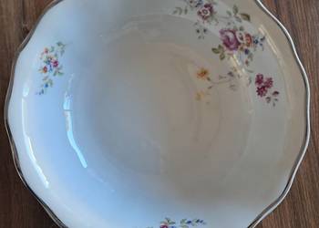 duża używana misa z wytwórni Karolina,  średnica 26 cm , wysokość 7 cm stan