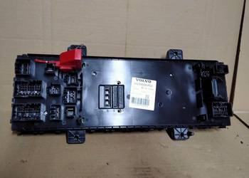 VOLVO FH4 FH5 SKRZYNKA BEZPIECZNIKÓW 24255604