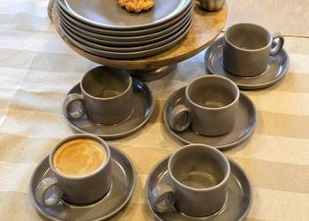 Zestaw talerze z kubkami