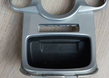 Ramka dekor panelu nawiewu FORD FIESTA MK7  8A61-18D422-AFW