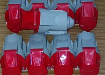 Gniazda 3 fazowe 16A, 4 stykowe - 9 sztuk