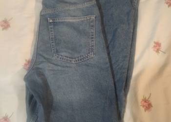 Jeansy