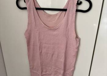 Różowa ładna podkoszulka