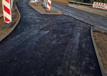 Remont dróg asfaltowych, placów, parkingów,układanie asfaltu, łatanie dziur