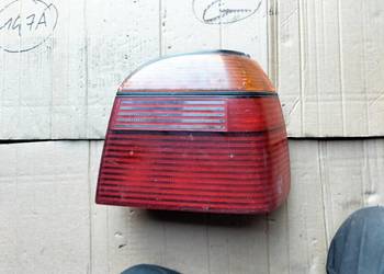 GOLF 3 MK3   LAMPA TYLNA PRAWA