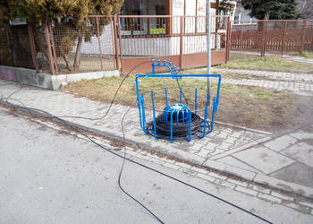 Karuzela do światłowodów i mikrokabli, odwijak, rozwijak