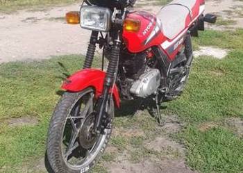 Motocykl Hyosung GS 125