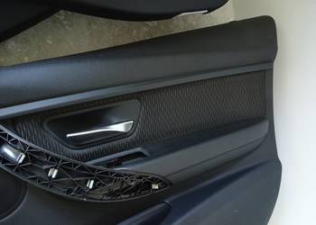 Boczki drzwi BMW F30 / F31 podświetlane led materiałowe