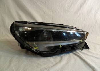 Reflektor Przód strona prawa Opel Combo E B01720140