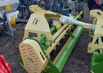 Kosiarka bijakowa STARK KDX240+ profi z otwieraną klapą 2,4m