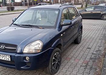Sprzedam hundaya tucson w dobrym stanie, dodatkowo samochód posiada LPG
