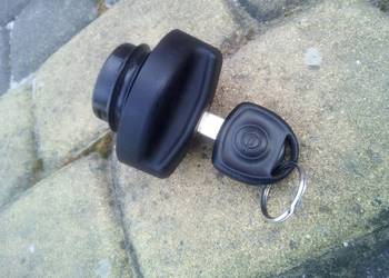 Korek wlewu paliwa opel kluczyk