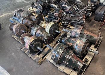 Zwolnica Zwolnice Prawa Lewa Ursus Zetor 4 cyl 6 cyl