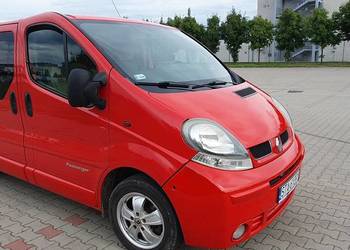 Renault Trafic Passenger 8 osób 1.9 DCI