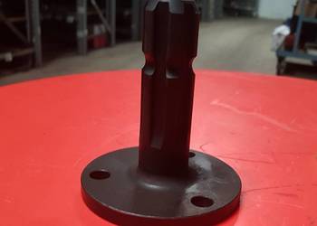 5185602 Wałek WOM Z-6 560 New Holland