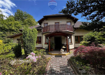 Przestronny dom w otoczeniu zieleni - Mazańcowice