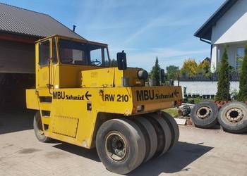 Walec guma Hamm MBU RW210 ogumiony Bomag