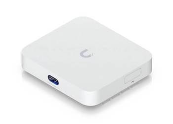 Ubiquiti Cloud Gateway Max z dyskiem NVMe SSD UCG-Max-EU nowy router