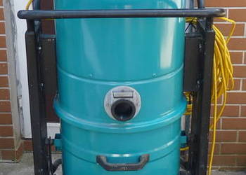 Odkurzacz przemysłowy Nilfisk CFM 137