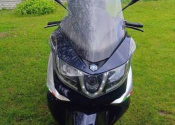 Piaggio x10 rocznik 2013