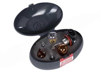 TOYOTA Avensis Zestaw zapasowych zarowek H16 WY21W PY21W 90981-YZZJ3 OE