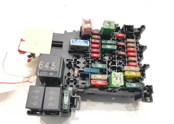 SKRZYNKA BEZPIECZNIKÓW VW PASSAT B8 5Q0937615C Sedan/Limuzyna 1.8 180K