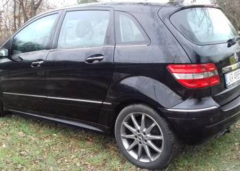 Mercedes Benz B 180