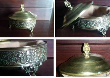 Szkatułka, pudełeczko, pudełko, puzdero Szkatułka, pudełeczko, pudełko, puzdero