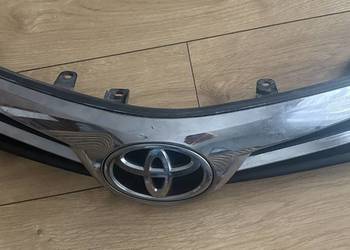 Toyota Corolla E16 2016 Grill ze znaczkiem + inne części oryginalne