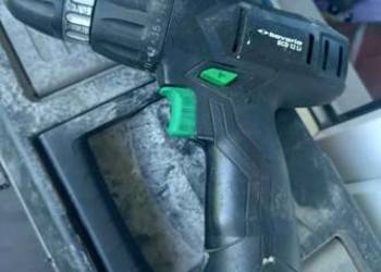 Sprzedam wkrętarkę ( sprawna )