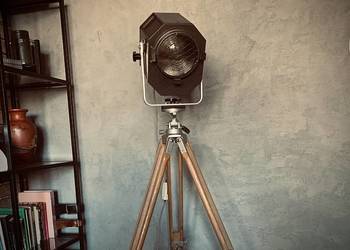 Lampa zabytek teatralny okres PRL loft Vintage