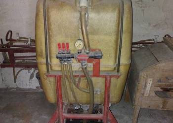 Opryskiwacz 300 litrów