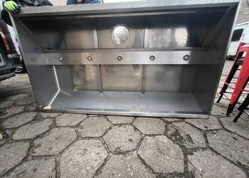 Okap gastronomiczny z oświetleniem LED i filtrami 221x120x45