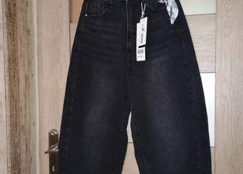 Nowe damskie czarne jeansowe spodnie balloon fit z ozdobną apaszką