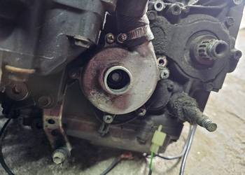 Suzuki RF 600 pompa wody obudowa pompy wody wirnik RF600 r
