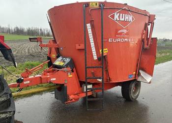Wóz paszowy paszowóz Kuhn